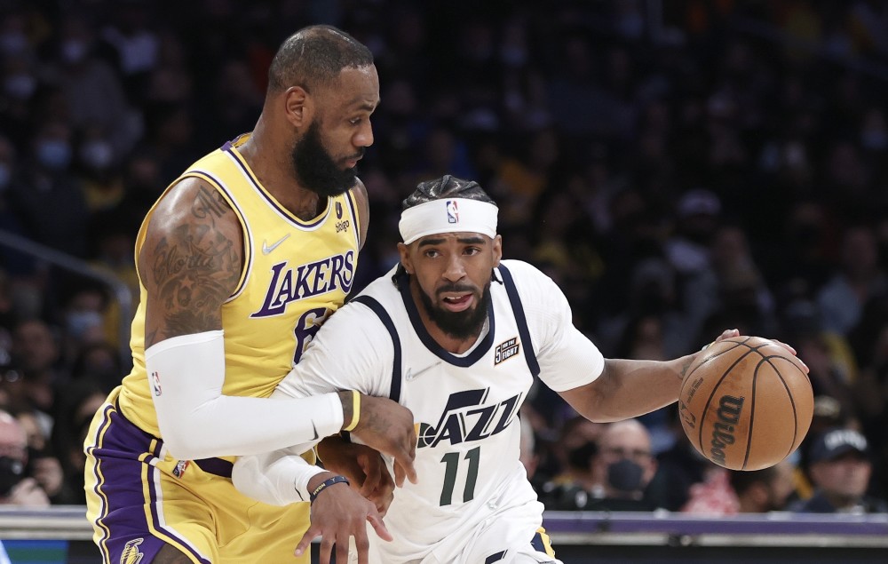 孟菲斯灰熊训练开放日,今晚篮板制胜引欢呼,国王杯在即,医务组通报恢复(奥尼尔扣碎篮筐完整版) 孟菲斯灰熊训练开放日,今晚篮板制胜引欢呼,国王杯在即,医务组通报恢复(奥尼尔扣碎篮筐完整版)