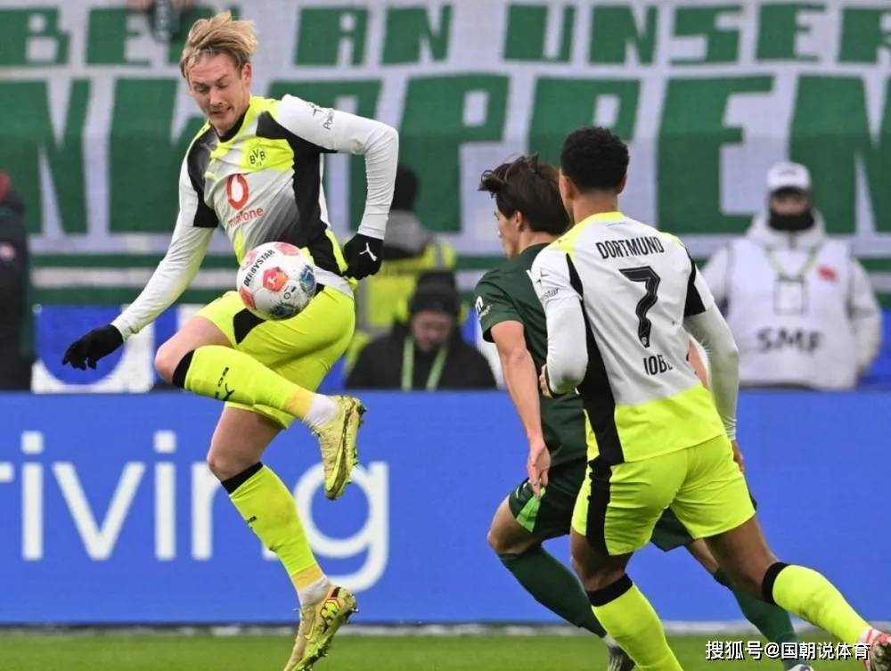 阿贾克斯发布备战花絮，集结日豪取连胜，德甲任务艰巨，轮换策略成焦点的简单介绍